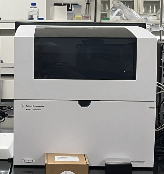 Photograph of Agilent TapeStation 4200